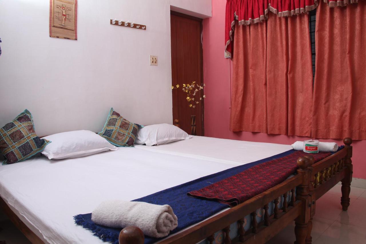 Dream Catcher Home Stay Kochi ภายนอก รูปภาพ