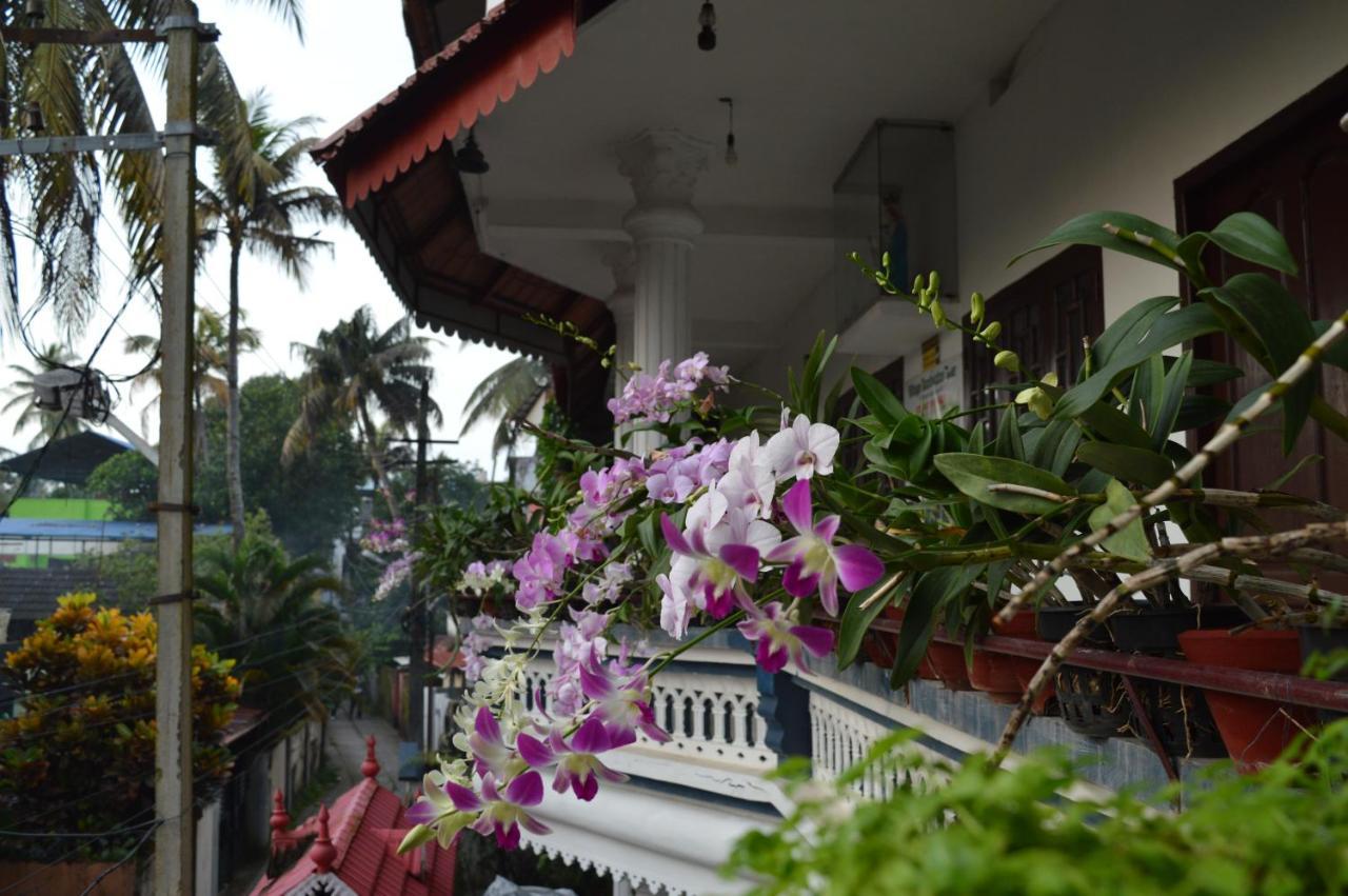 Dream Catcher Home Stay Kochi ภายนอก รูปภาพ