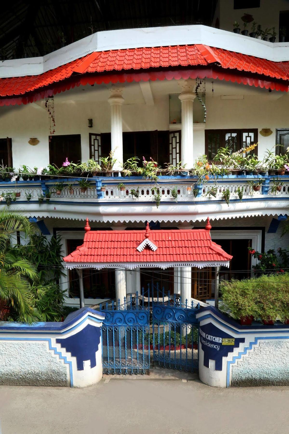 Dream Catcher Home Stay Kochi ภายนอก รูปภาพ
