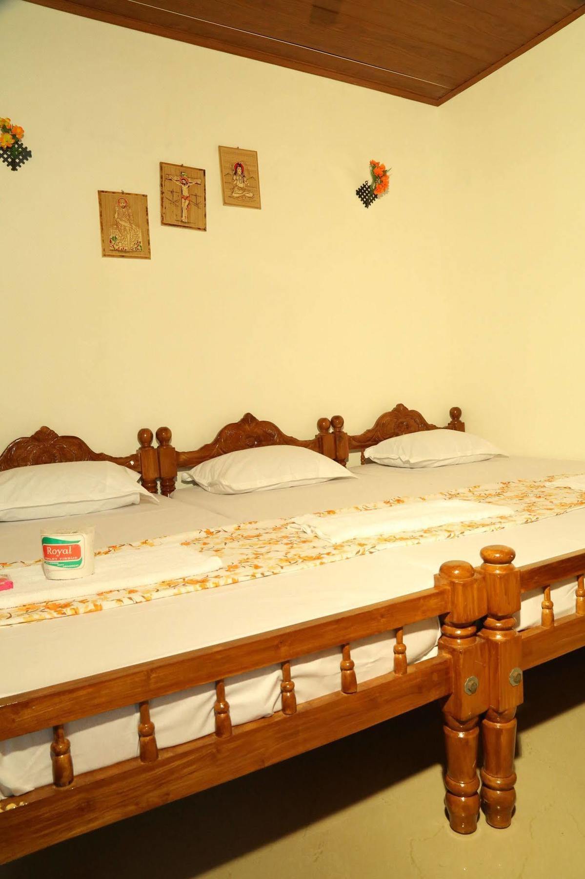 Dream Catcher Home Stay Kochi ภายนอก รูปภาพ